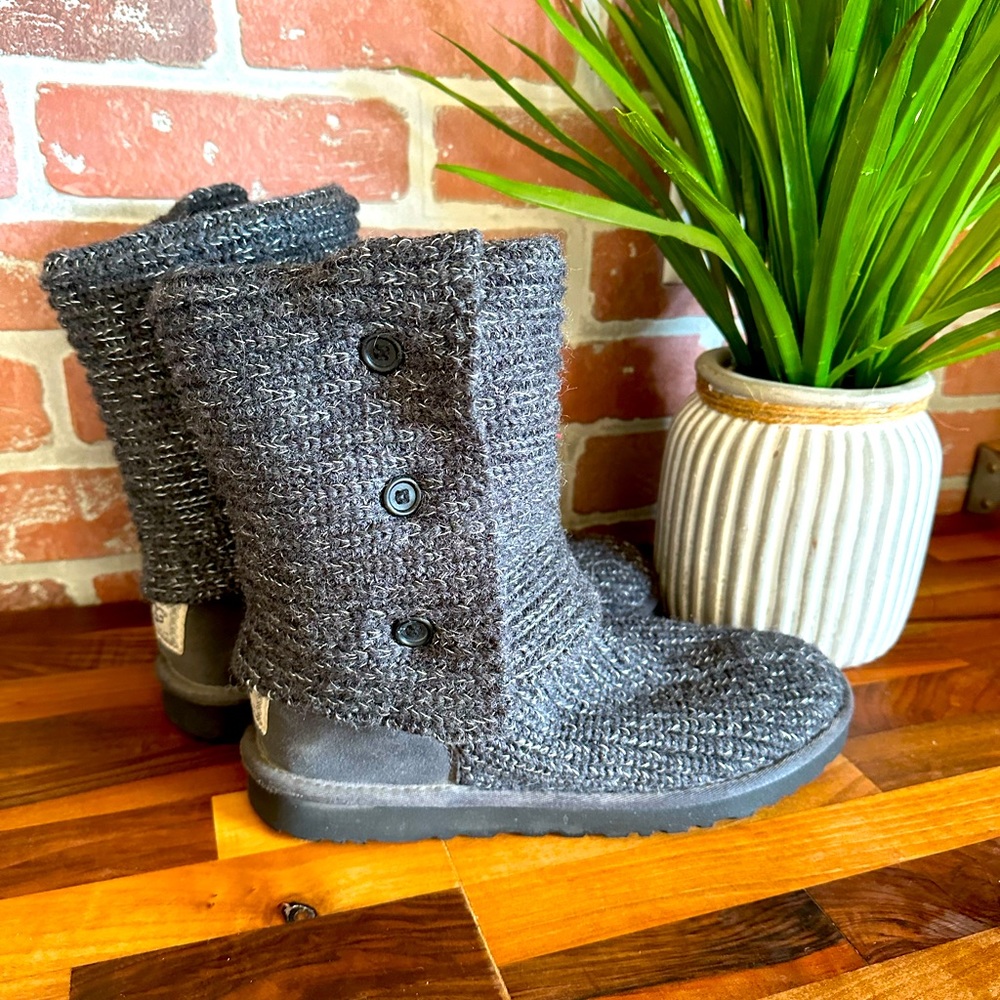 Uggs Classic Cardy boots